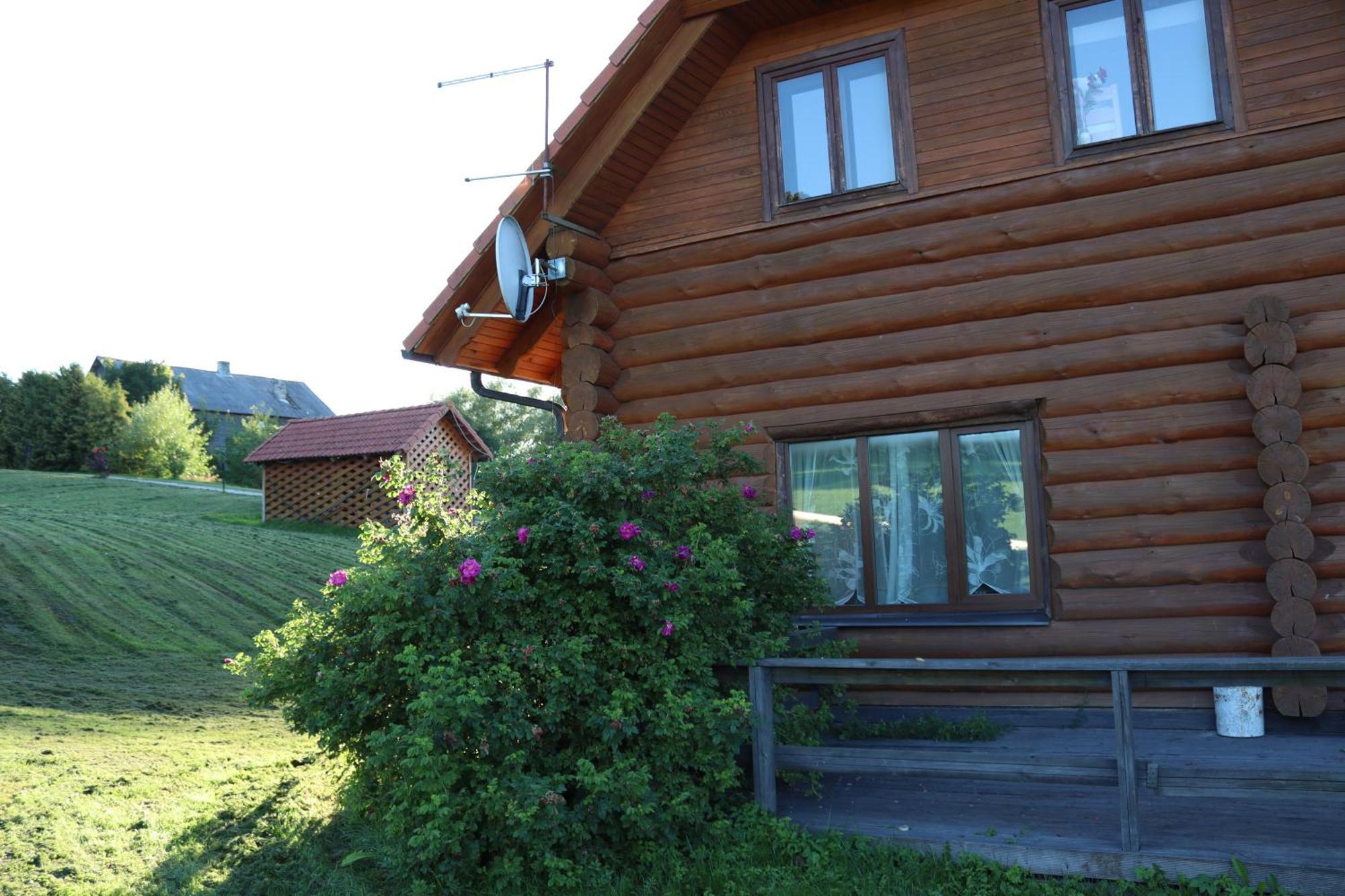 Hotel Kundzini Bīriņi Exterior foto