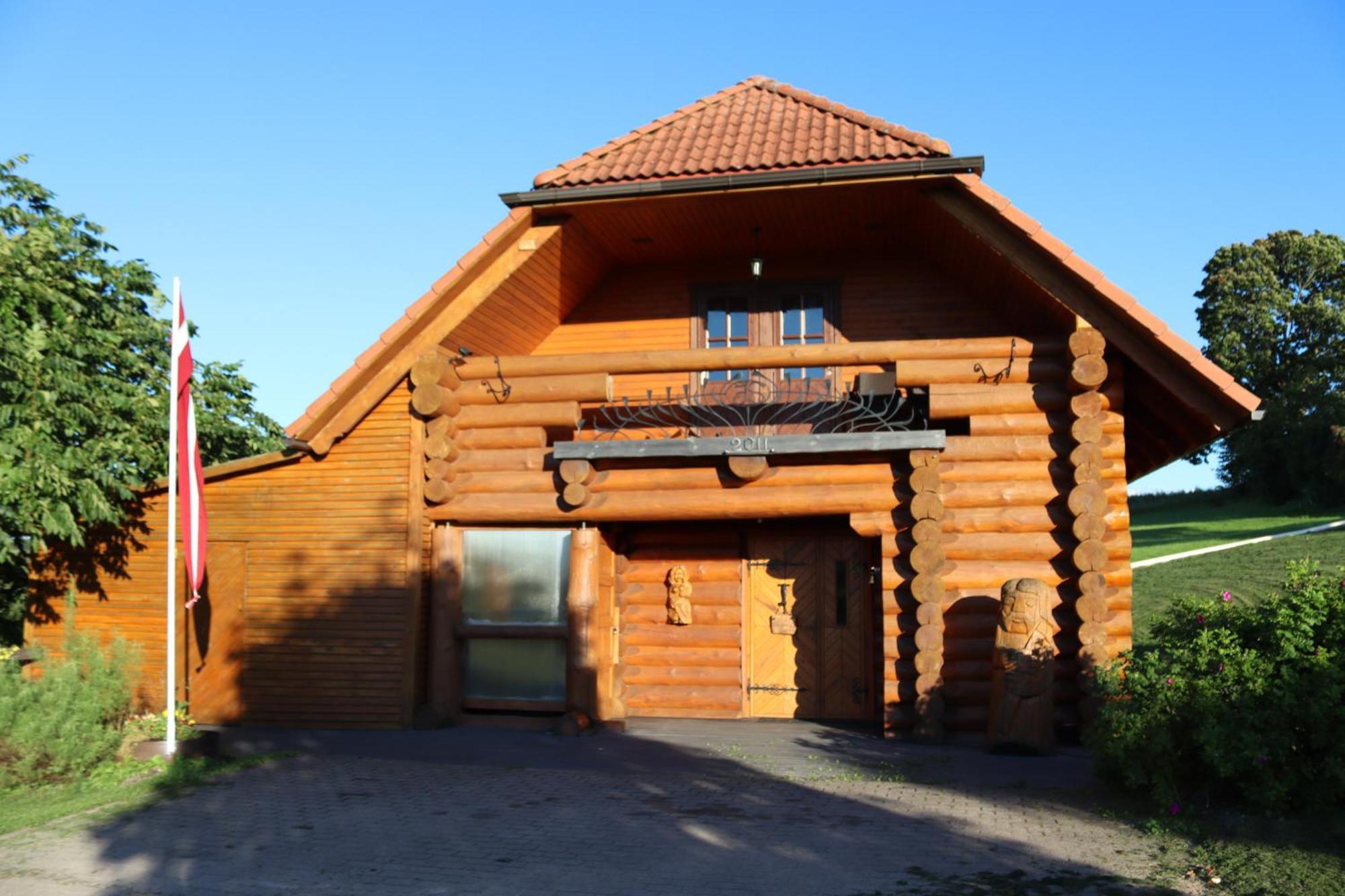 Hotel Kundzini Bīriņi Exterior foto